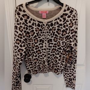 Coco & Shay Leopard Print Button Cardigan - Cream & Brown. Large NWT.